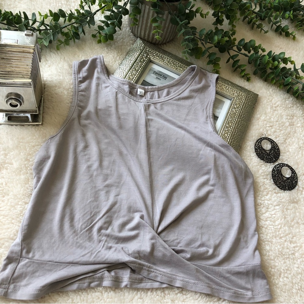 Gray crop top SZ XS